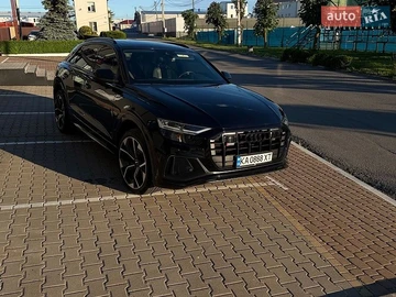 Авто Audi Q8 2018 № 8860608