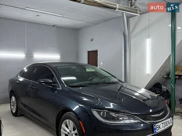 Авто Chrysler 200 2016 № 8860934