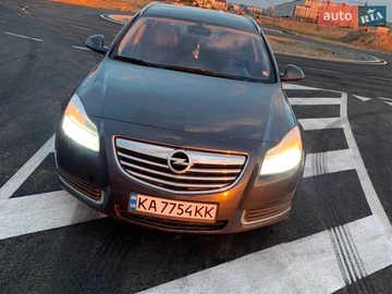 Авто Opel Insignia 2010 № 8861117