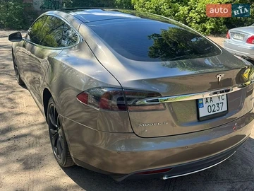 Авто Tesla Model S 2015 № 8861320