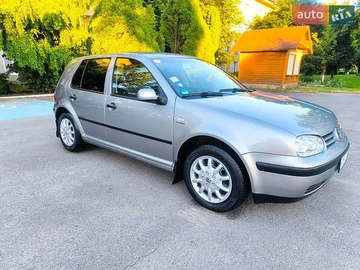 Авто Volkswagen Golf 2003 № 8861399