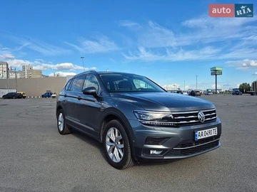 Авто Volkswagen Tiguan 2018 № 8861548