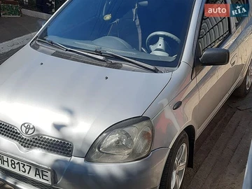Авто Toyota Yaris 2000 № 8861598