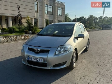 Авто Toyota Auris 2007 № 8861599