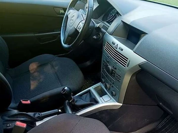 Авто Opel Astra 2009 № 8861784