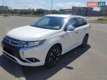 Авто Mitsubishi Outlander 2018 № 8861886