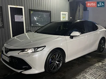 Авто Toyota Camry 2018 № 8861896
