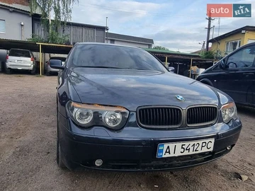 Авто BMW 7 Series 2002 № 8861987