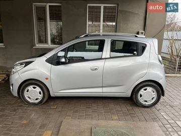 Авто Chevrolet Spark 2010 № 8861991