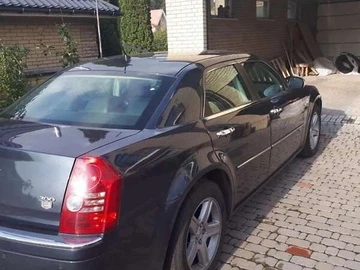 Авто Chrysler 300C 2008 № 8862020