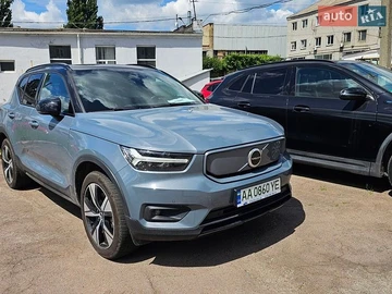 Авто Volvo Xc40 2021 № 8862252