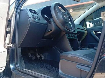 Авто Volkswagen Cross Polo 2012 № 8862352