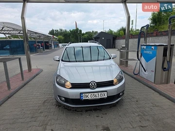 Авто Volkswagen Golf 2010 № 8862357