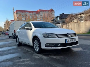 Авто Volkswagen Passat 2013 № 8862434