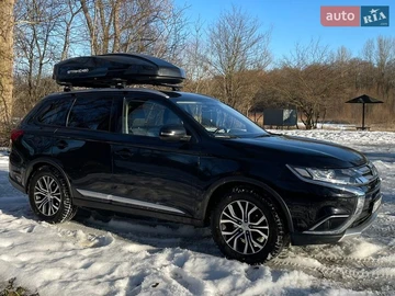 Авто Mitsubishi Outlander 2018 № 8862537