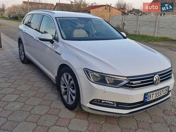 Авто Volkswagen Passat 2015 № 8862540