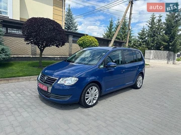 Авто Volkswagen Touran 2010 № 8862740