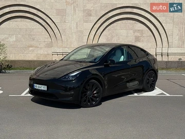 Авто Tesla Model Y 2021 № 8863006