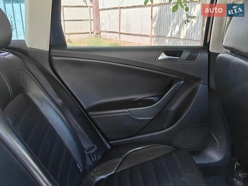 Авто Volkswagen Passat 2009 № 8863161