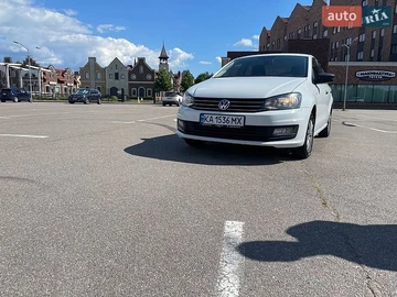 Авто Volkswagen Polo 2018 № 8863224