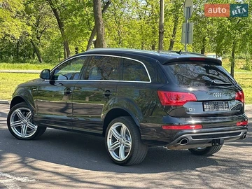 Авто Audi Q7 2013 № 8863404