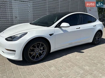 Авто Tesla Model 3 2022 № 8863425
