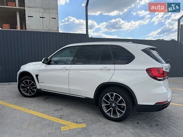 Авто BMW X5 2015 № 8863512