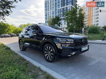 Авто Volkswagen Touareg 2019 № 8863585