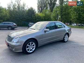 Авто Mercedes C-Class 2004 № 8863646