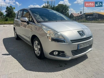 Авто Peugeot 5008 2012 № 8863779