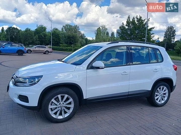 Авто Volkswagen Tiguan 2017 № 8863834