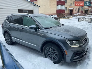 Авто Volkswagen Tiguan 2018 № 8864101