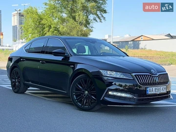 Авто Skoda Superb 2021 № 8864198