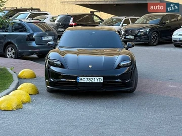 Авто Porsche Taycan 2020 № 8864536