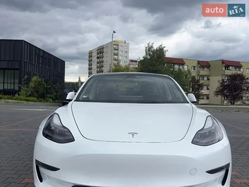 Авто Tesla Model 3 2023 № 8864585