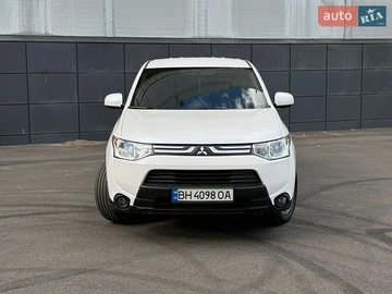 Авто Mitsubishi Outlander 2013 № 8864605