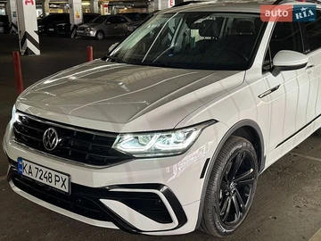 Авто Volkswagen Tiguan 2021 № 8864666