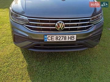 Авто Volkswagen Tiguan 2023 № 8864668