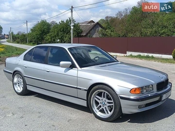 Авто BMW 7 Series 2001 № 8864727