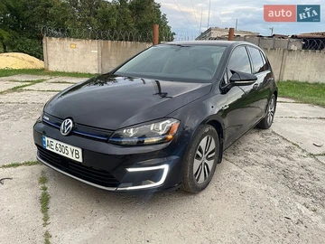 Авто Volkswagen E-Golf 2015 № 8864822