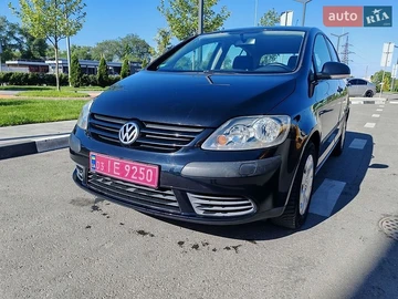Авто Volkswagen Golf Plus 2006 № 8864925