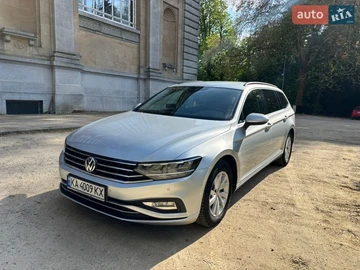 Авто Volkswagen Passat 2019 № 8865020