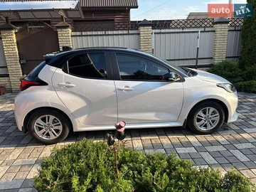 Авто Toyota Yaris 2022 № 8865028