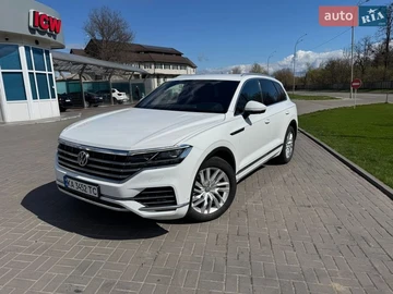 Авто Volkswagen Touareg 2019 № 8865035