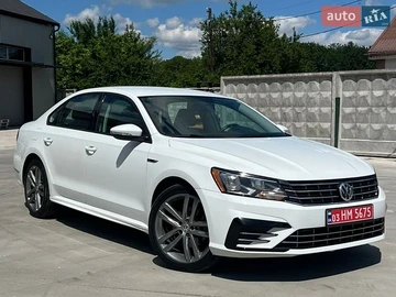 Авто Volkswagen Passat 2018 № 8865451