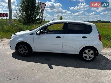 Авто Chevrolet Aveo 2011 № 8865953