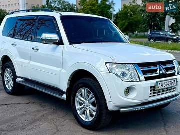 Авто Mitsubishi Pajero Wagon 2012 № 8866151