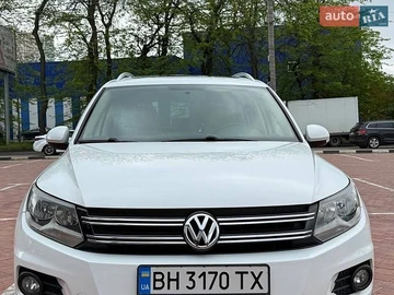 Авто Volkswagen Tiguan 2014 № 8866490