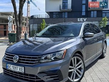 Авто Volkswagen Passat 2017 № 8866500