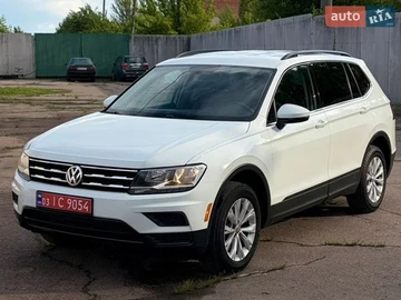 Авто Volkswagen Tiguan 2019 № 8866503